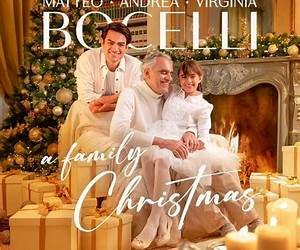 A Family Christmas: A Child's Christmas in Wales/The Nutcracker/The Little Match Girl and Other Christmas Favourites: A Child's Christmas in Wales/The Nutcracker/The Little Match Girl and Other Christmas Favourites