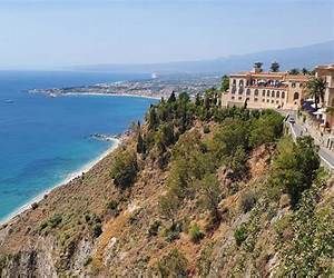 A TAORMINA, D