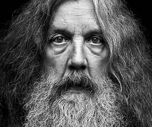 Alan Moore: tisser l