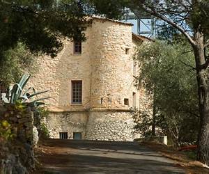Châteauvallon (L'or des Kovalic) Châteauvallon (L'or des Kovalic)