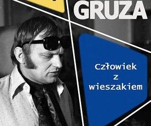 Człowiek z wieszakiem. Życie zawodowe i towarzyskie