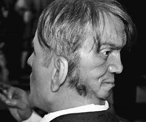 Edward Mordake: in Love, at War