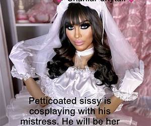 Forced Feminization : A Study In Sissification (Jacquelines Submission to Slavery) (The BDSM Studies)