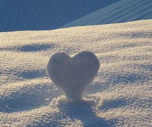 Heart and Snow (Texas Highlanders Ice Hockey, #2)