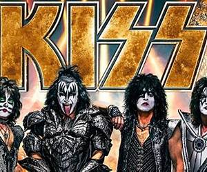 Kiss author L.C. Chase