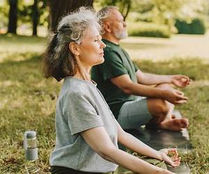Live Long, Die Short: A Guide to Authentic Health and Successful Aging Live Long, Die Short: A Guide to Authentic Health and Successful Aging