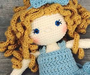 My Crochet Doll: A Fabulous Crochet Doll Pattern with Over 50 Cute Crochet Doll Clothes and Accessories