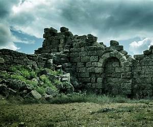 Ruin (Ruin, #1)