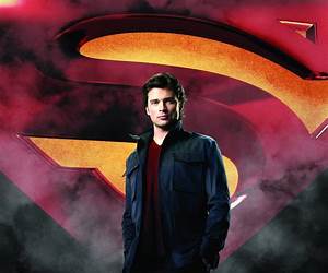 Smallville: Effigy (Season 11 Special #1)