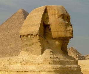 The History of Archaeology: An Introduction