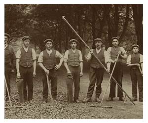 The Victorian Gardener (Shire Library) The Victorian Gardener (Shire Library)