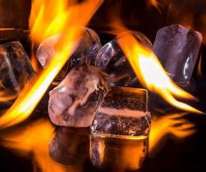 Warmth in Ice (Find You in the Dark, #2.5)